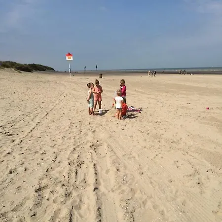 Gezellig Aan Oostduinkerkse アパート *